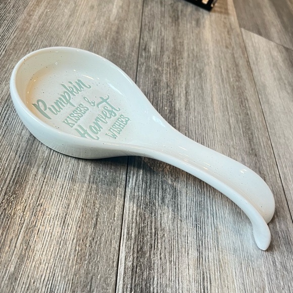 Decorative Speckled Fall Pumpkin Ceramic Spoon Rest - Picture 3 of 5